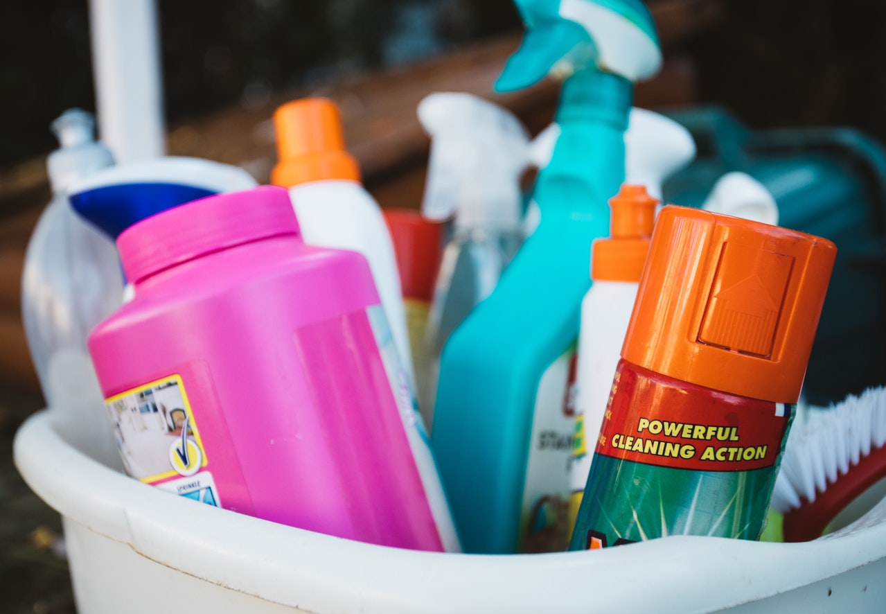 You are currently viewing Simple Tips to Help You Save Money on Cleaning Supplies