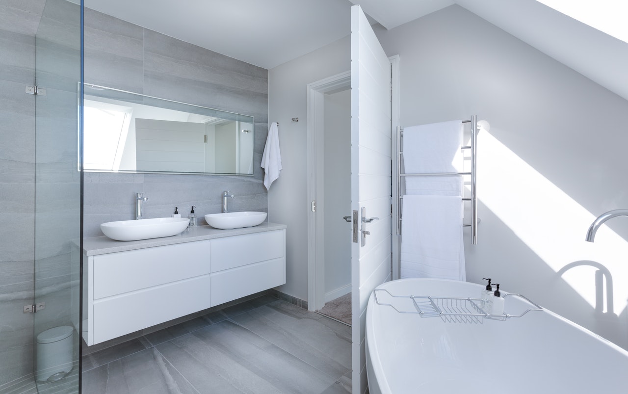 You are currently viewing Vital Reasons Why You Should Deep Clean Your Bathroom