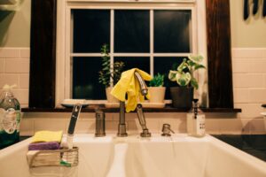 Read more about the article Easy and Foolproof Ways to Clean Your Kitchen Sink