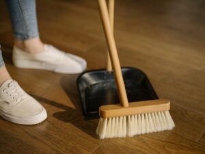Read more about the article How You Can Keep Your Home Tidy Between Professional Cleaning Appointments