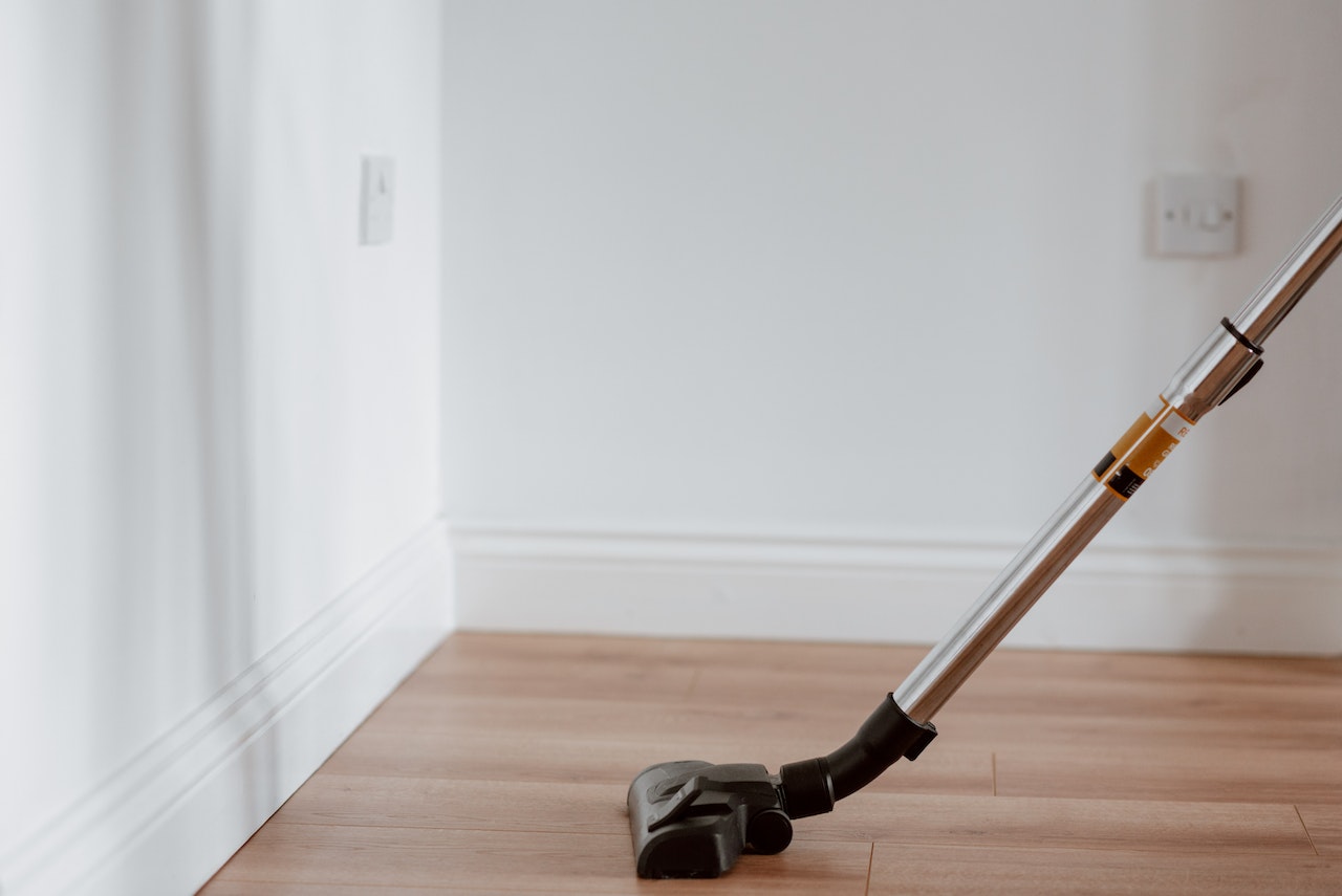 Read more about the article The Top 7 Tips for Deep Cleaning Your Home This Winter