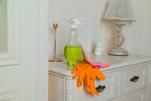 Read more about the article Why You Should Consider Weekly House Cleaning Services