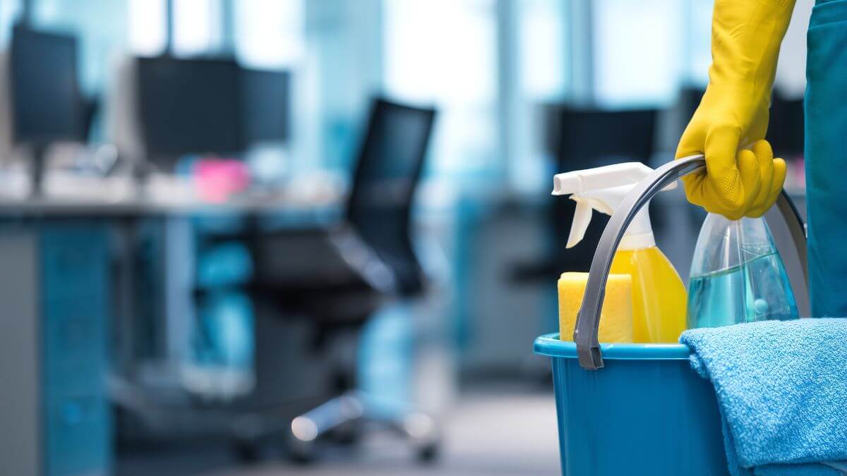 High-Traffic Office Zones That Need More Cleaning