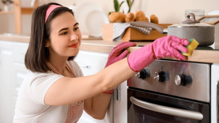 Importance of Deep Cleaning for a Post-Holiday Home Refresh